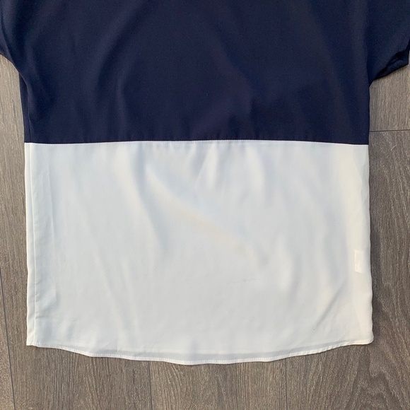 Koton Women’s Blouse Colorblock Gold Chain Short Sleeve Navy White Size 2 - Picture 6 of 12